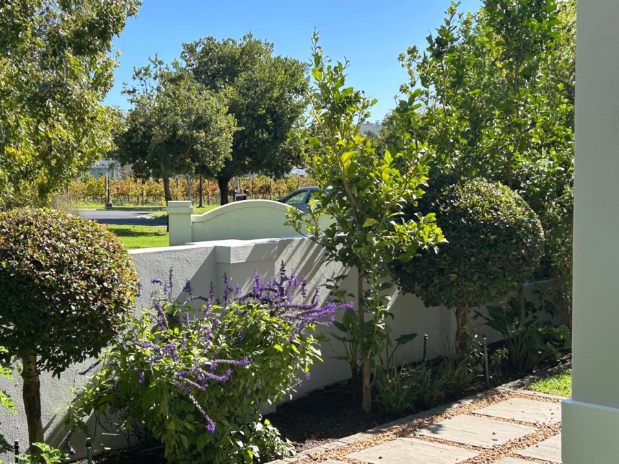 To Let 3 Bedroom Property for Rent in Val De Vie Estate Western Cape